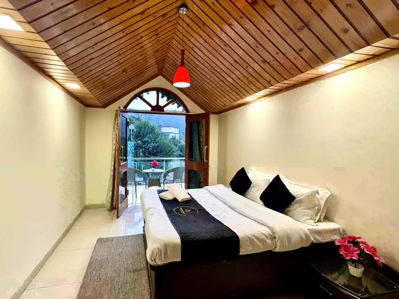 The Summer House Kasauli I Party & Music I Sky Bonfire I Managed By Exotic Stays Eksteriør billede
